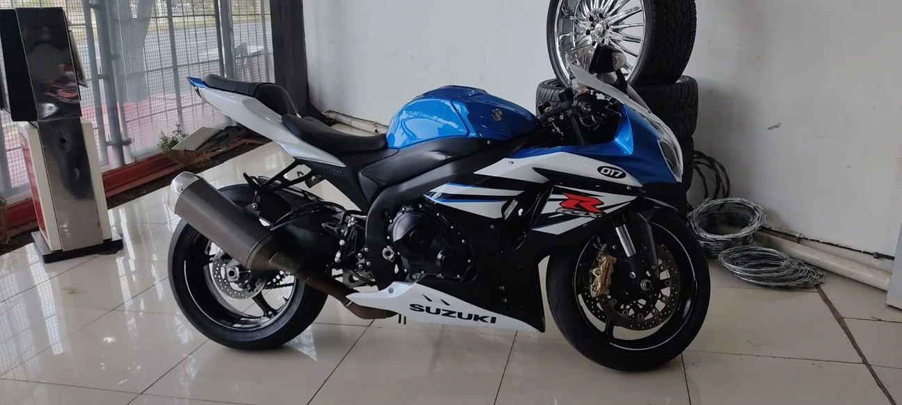 SUZUKI GSX R1000
