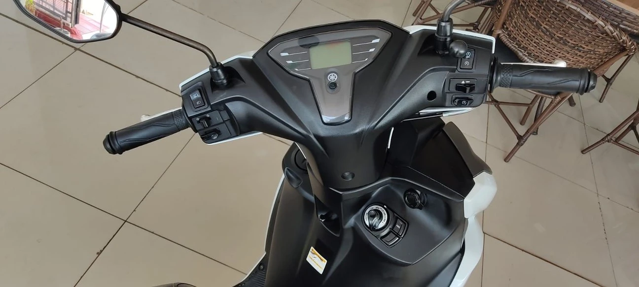 YAMAHA FLUO 125 ABS