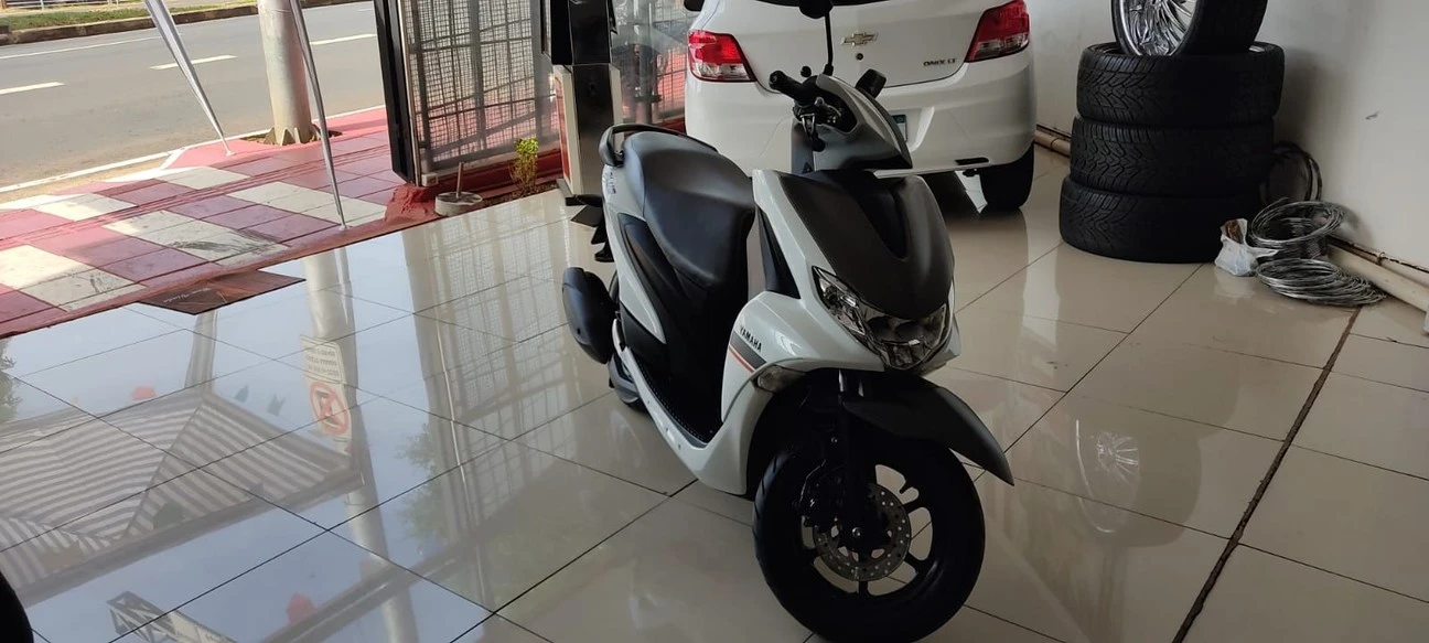 YAMAHA FLUO 125 ABS