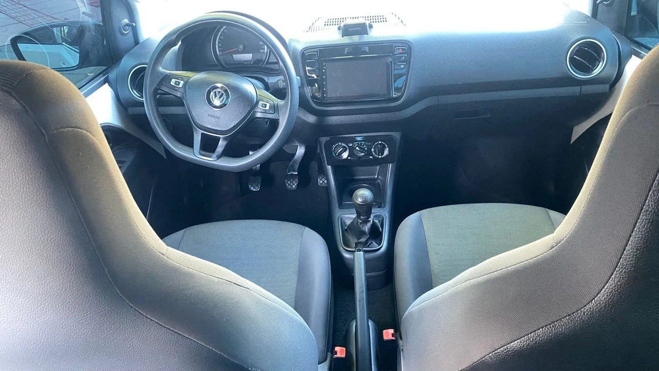 VOLKSWAGEN UP