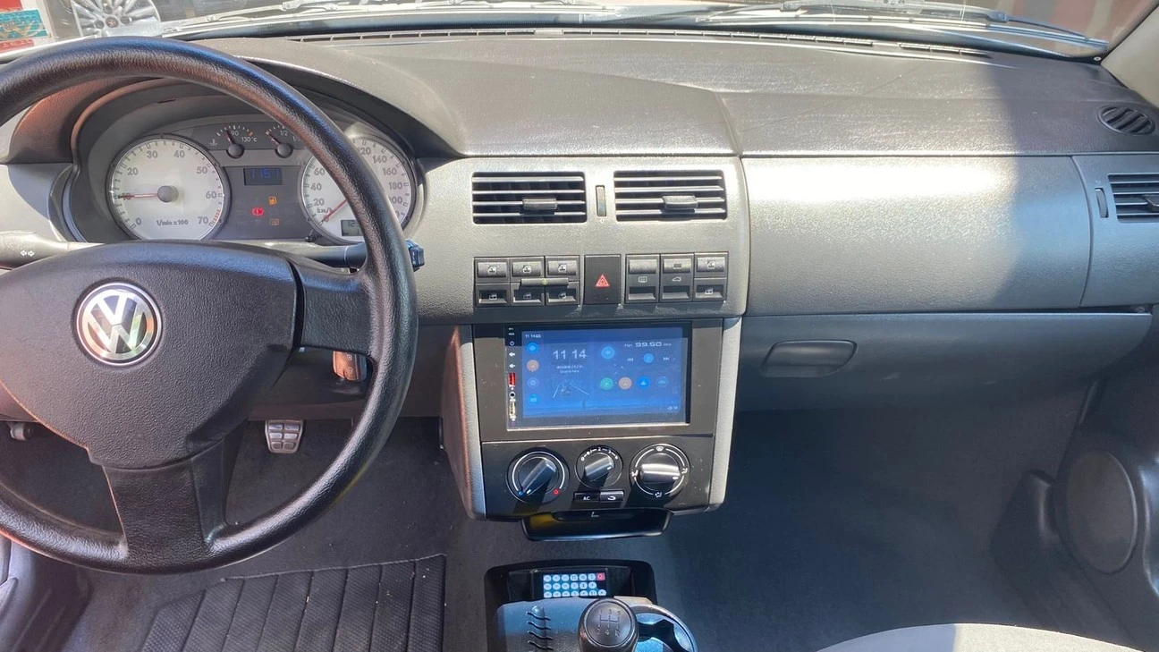 VOLKSWAGEN GOL