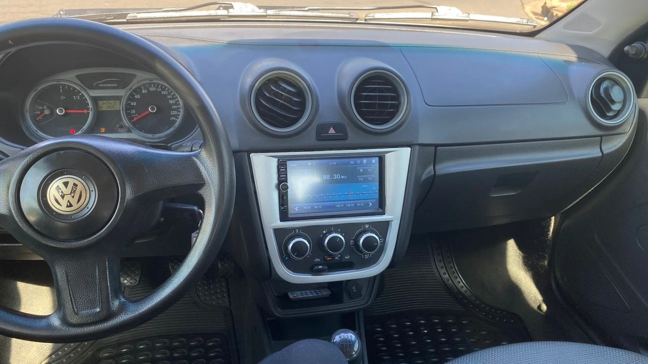 VOLKSWAGEN GOL