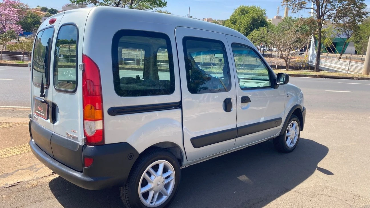 RENAULT KANGOO