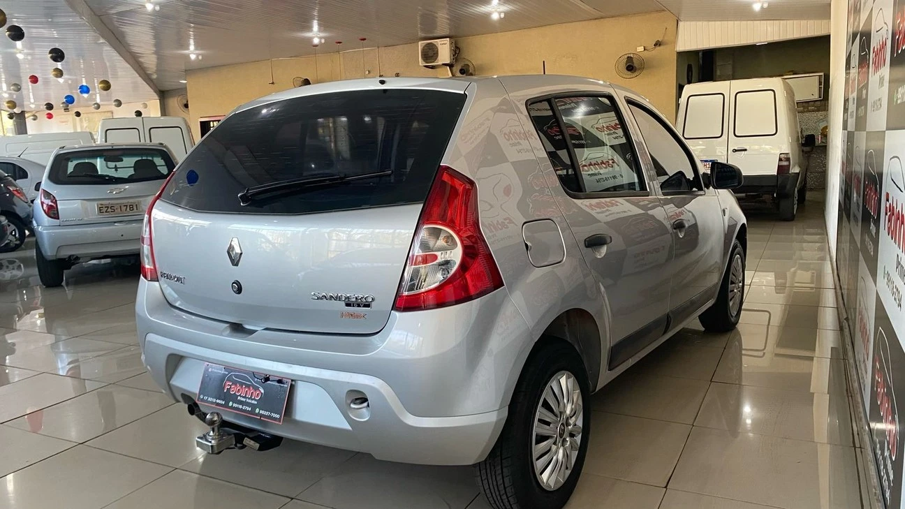 RENAULT SANDERO