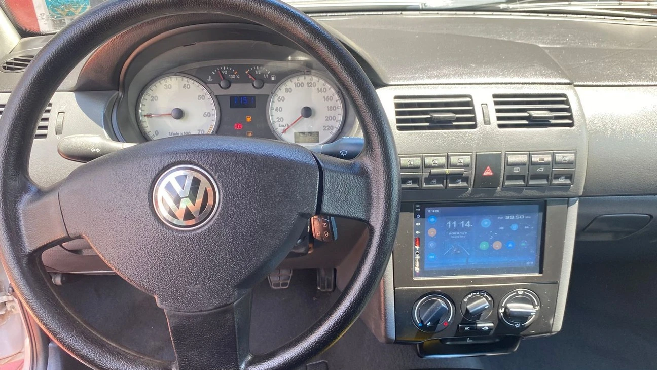 VOLKSWAGEN GOL