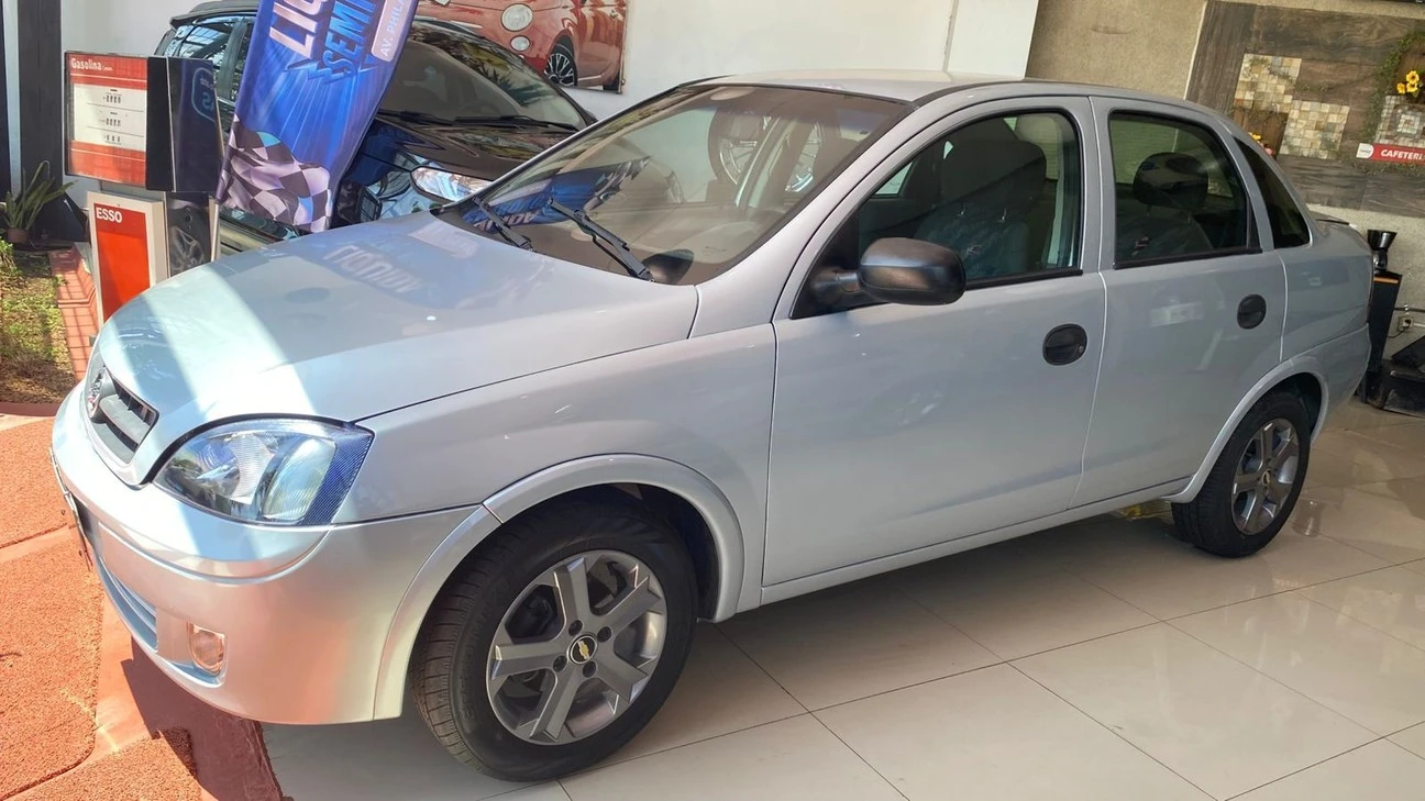 CHEVROLET CORSA