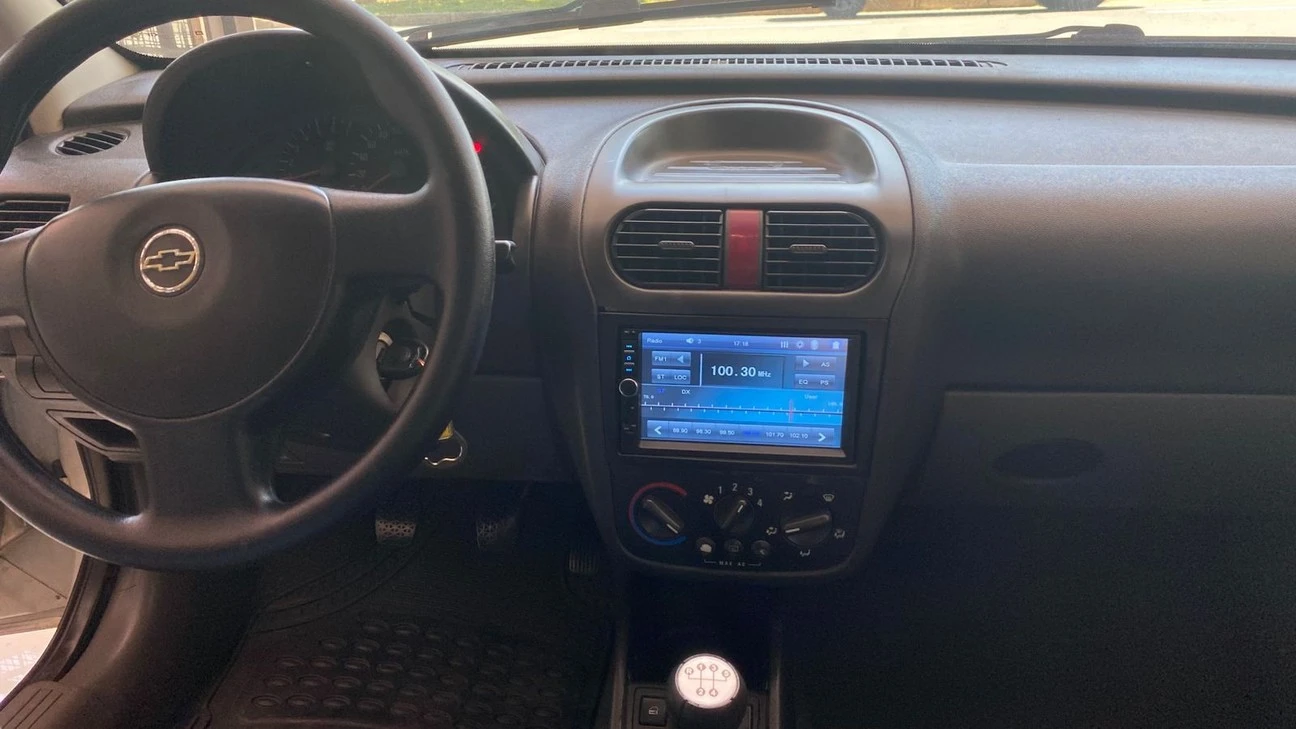 CHEVROLET CORSA