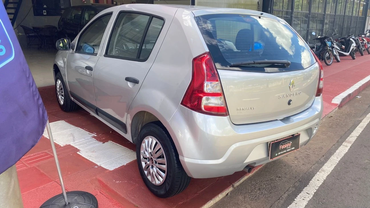 RENAULT SANDERO