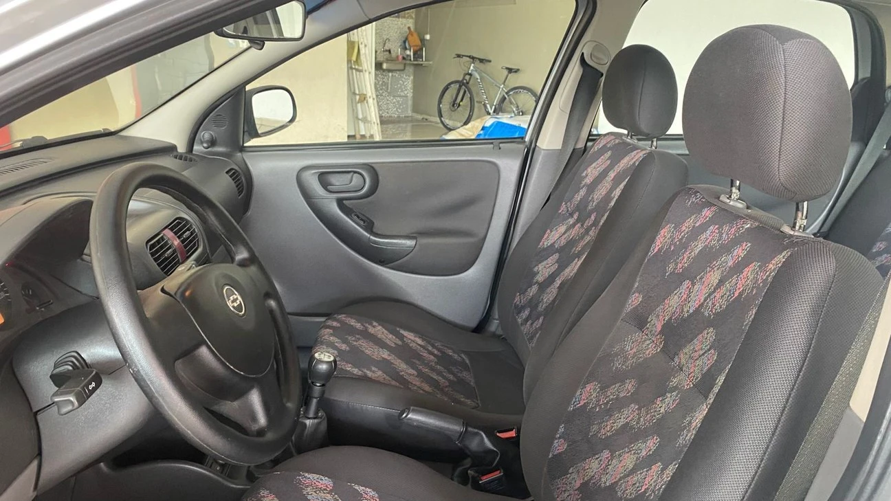 CHEVROLET CORSA