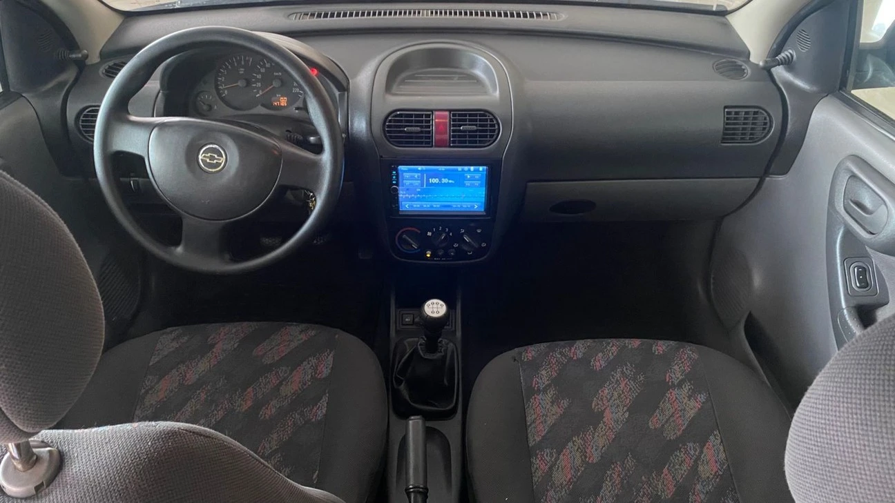 CHEVROLET CORSA
