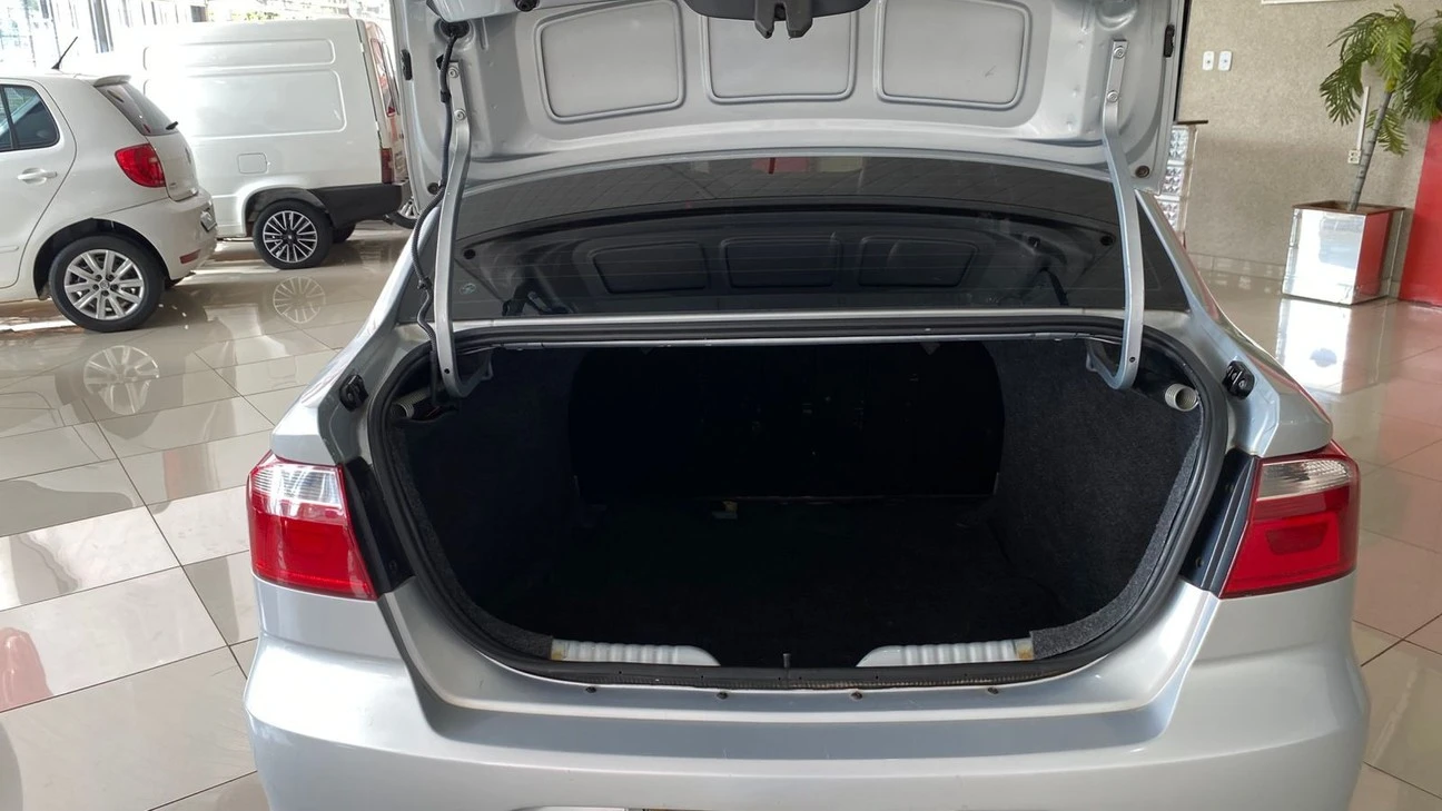 VOLKSWAGEN VOYAGE