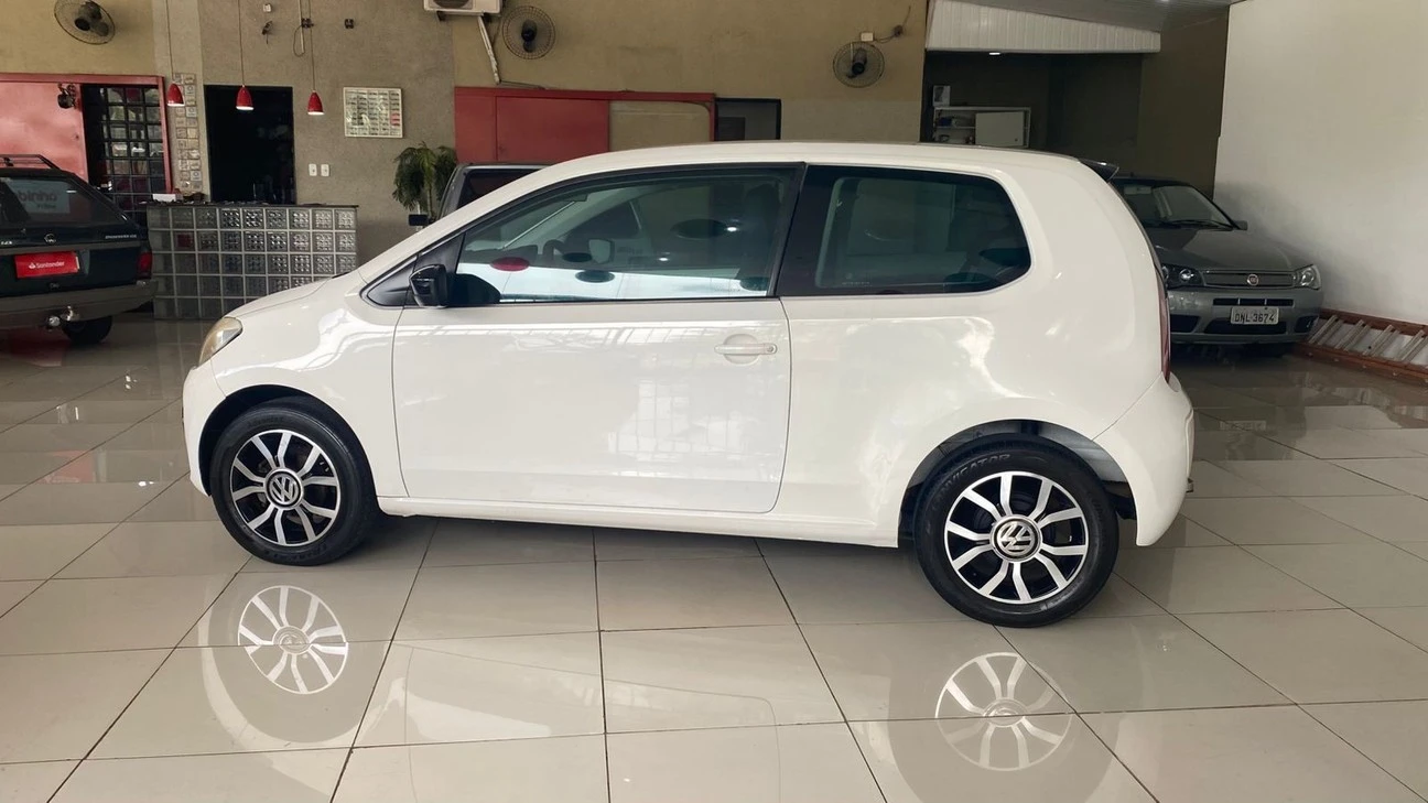 VOLKSWAGEN UP