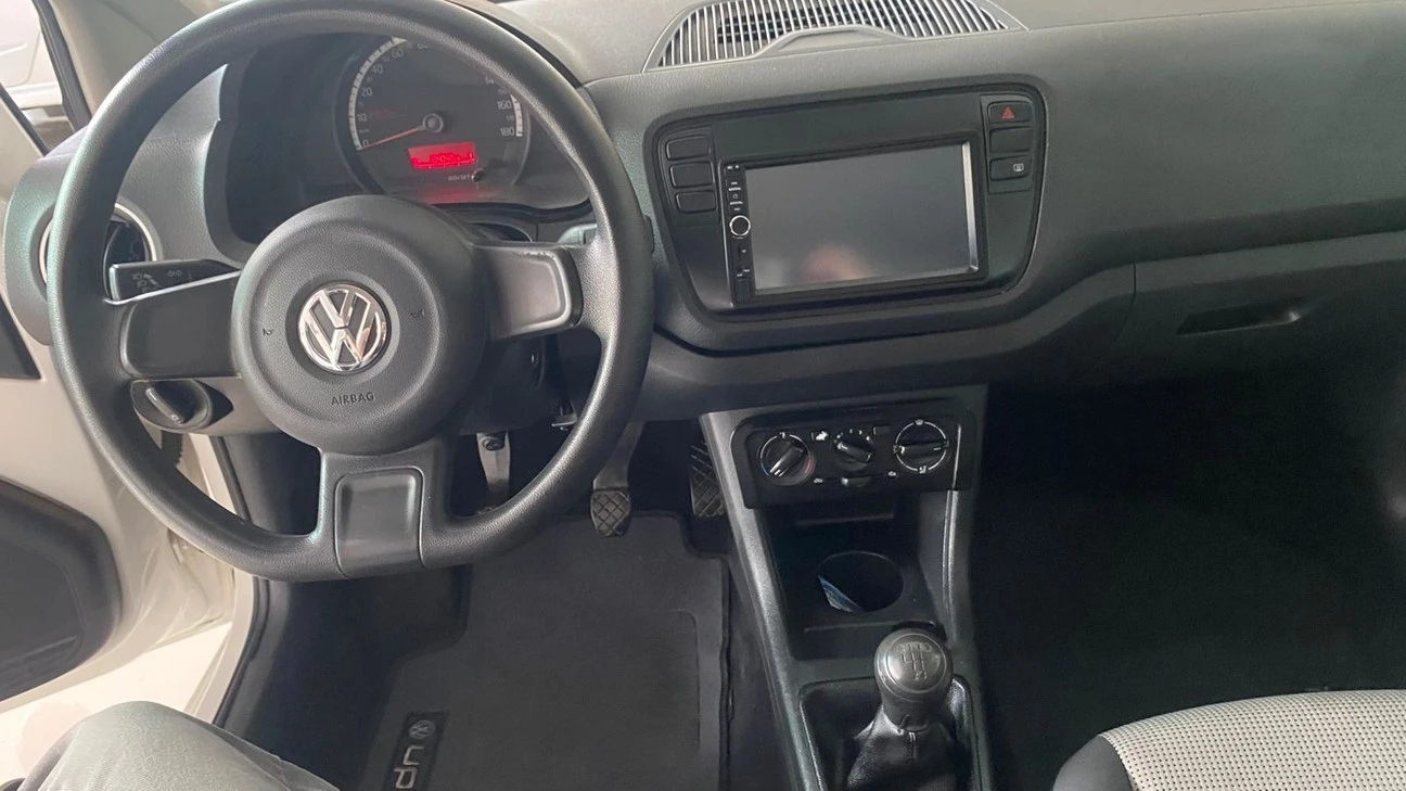 VOLKSWAGEN UP