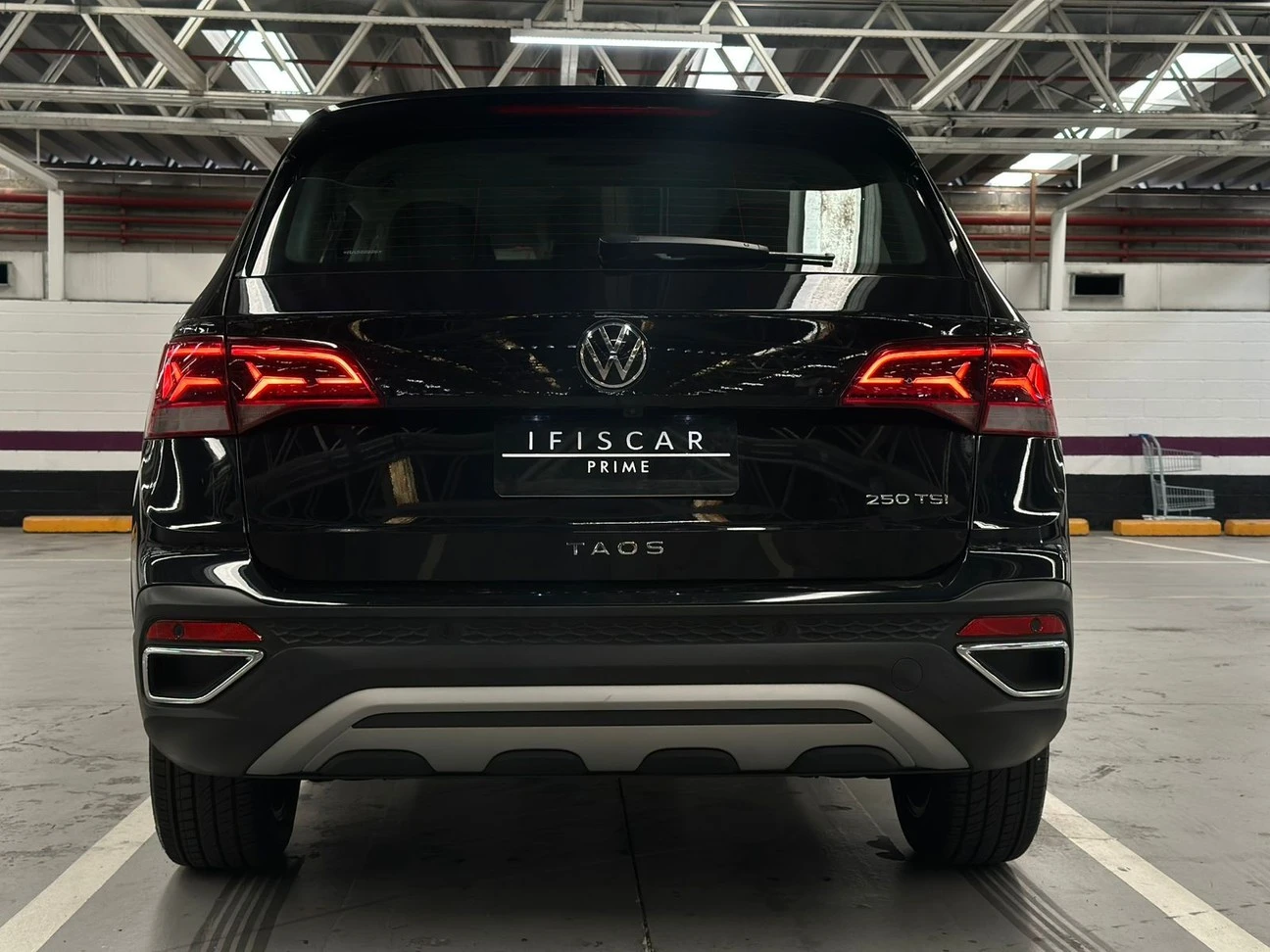 VOLKSWAGEN TAOS