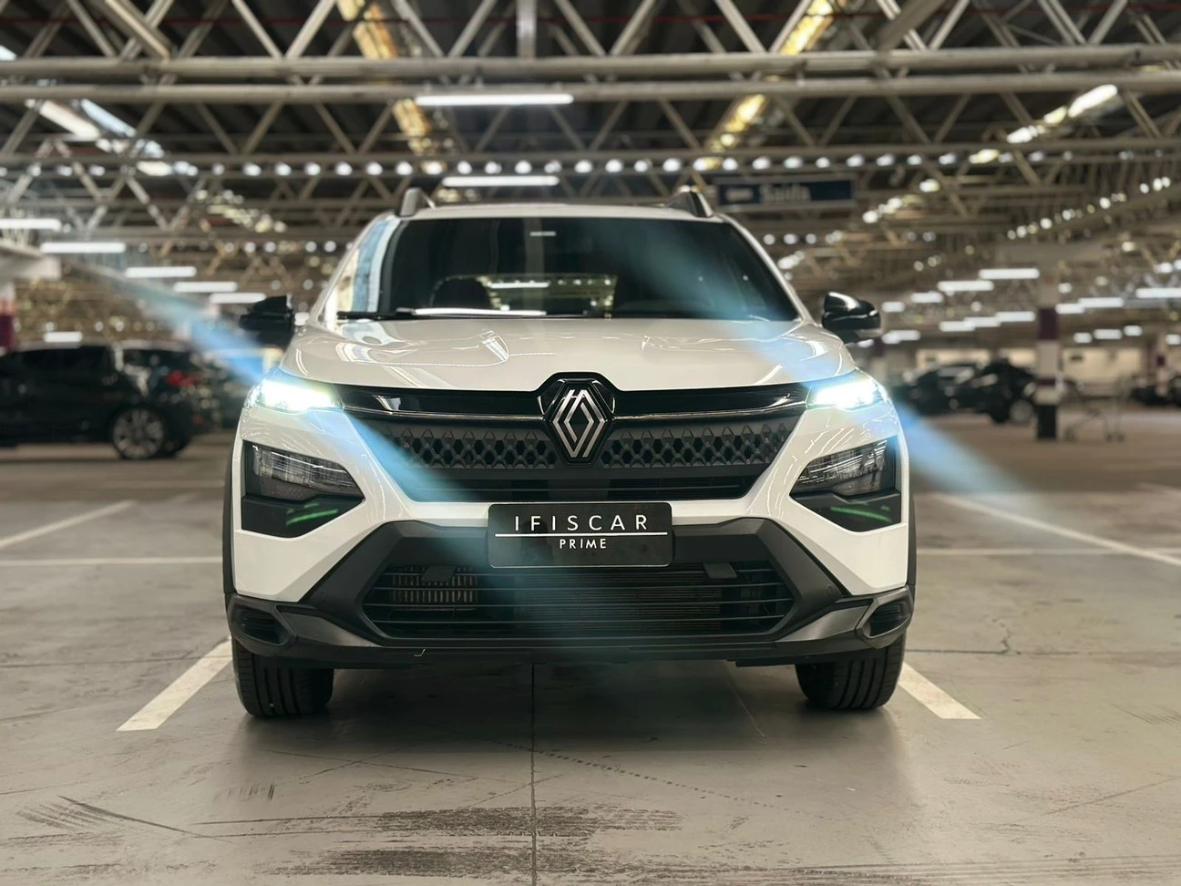 RENAULT JUVAQUATRE