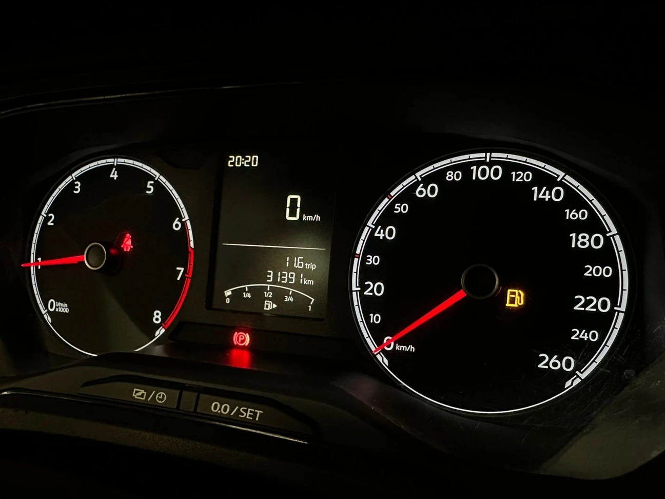 VOLKSWAGEN POLO