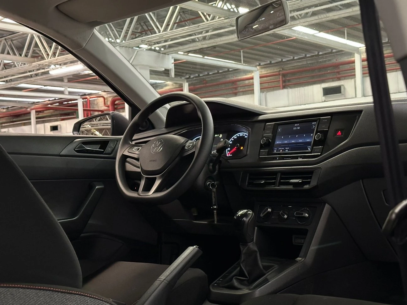 VOLKSWAGEN POLO