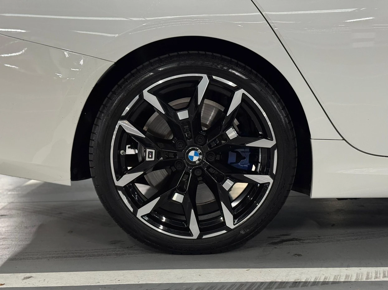 BMW 320I
