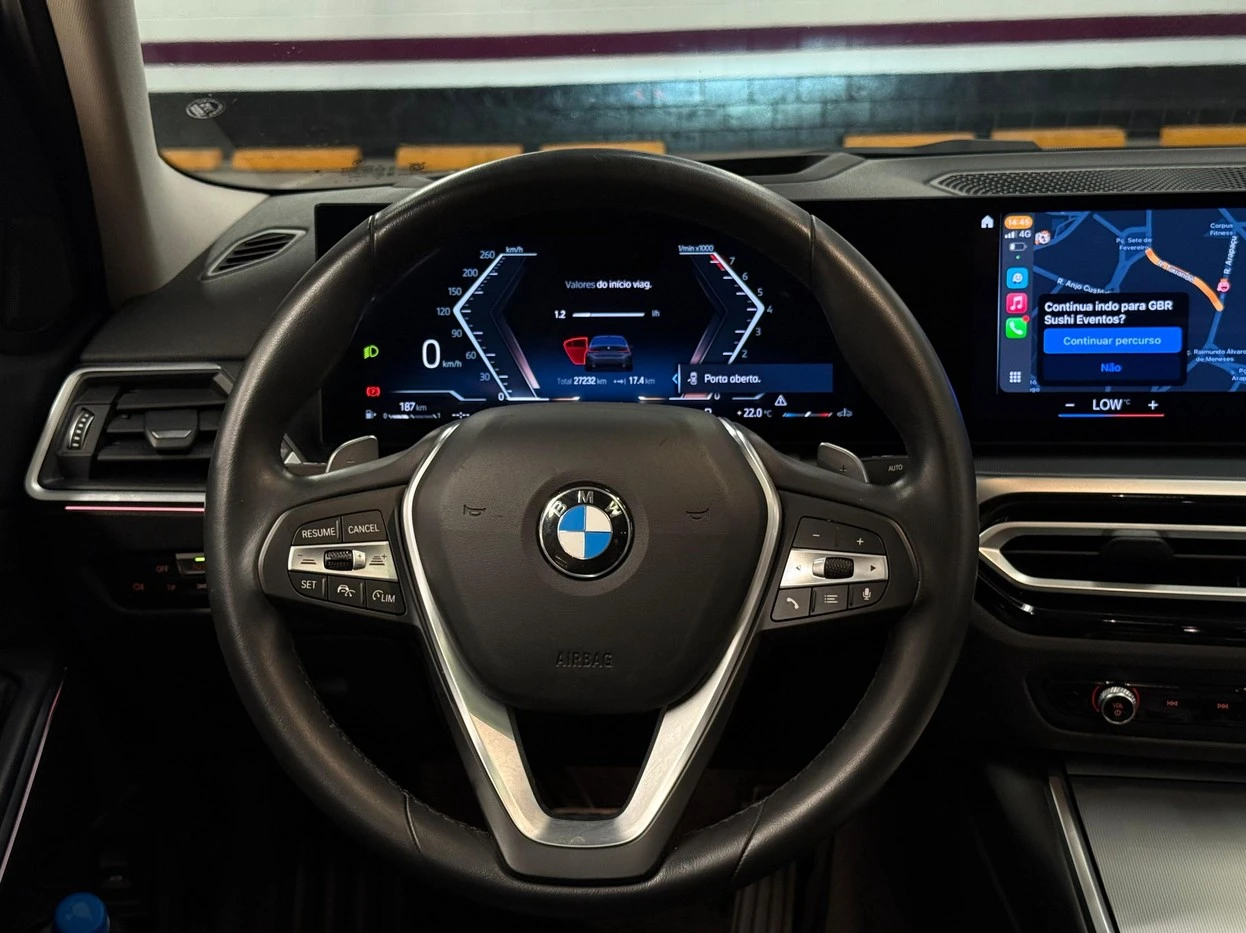 BMW 320I