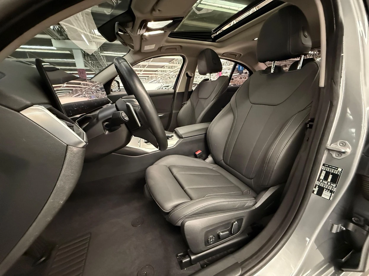 BMW 320I