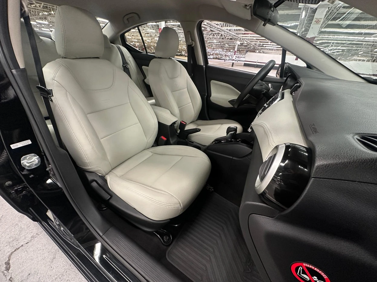 NISSAN VERSA