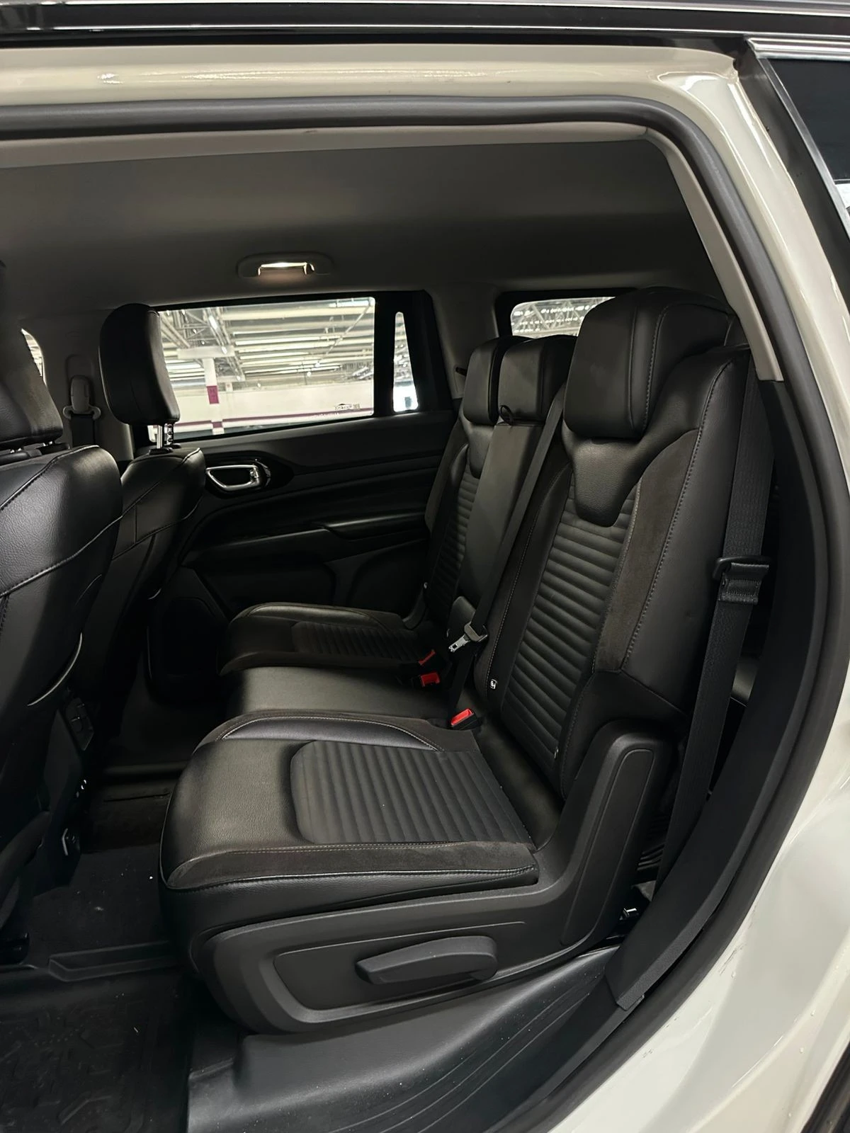 JEEP COMMANDER