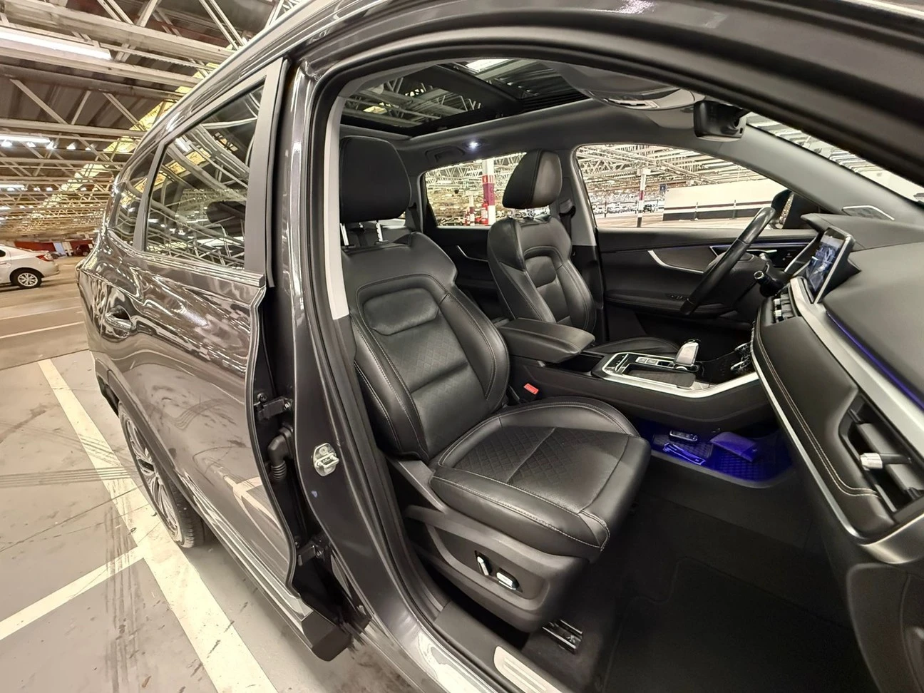 CHERY TIGGO 8