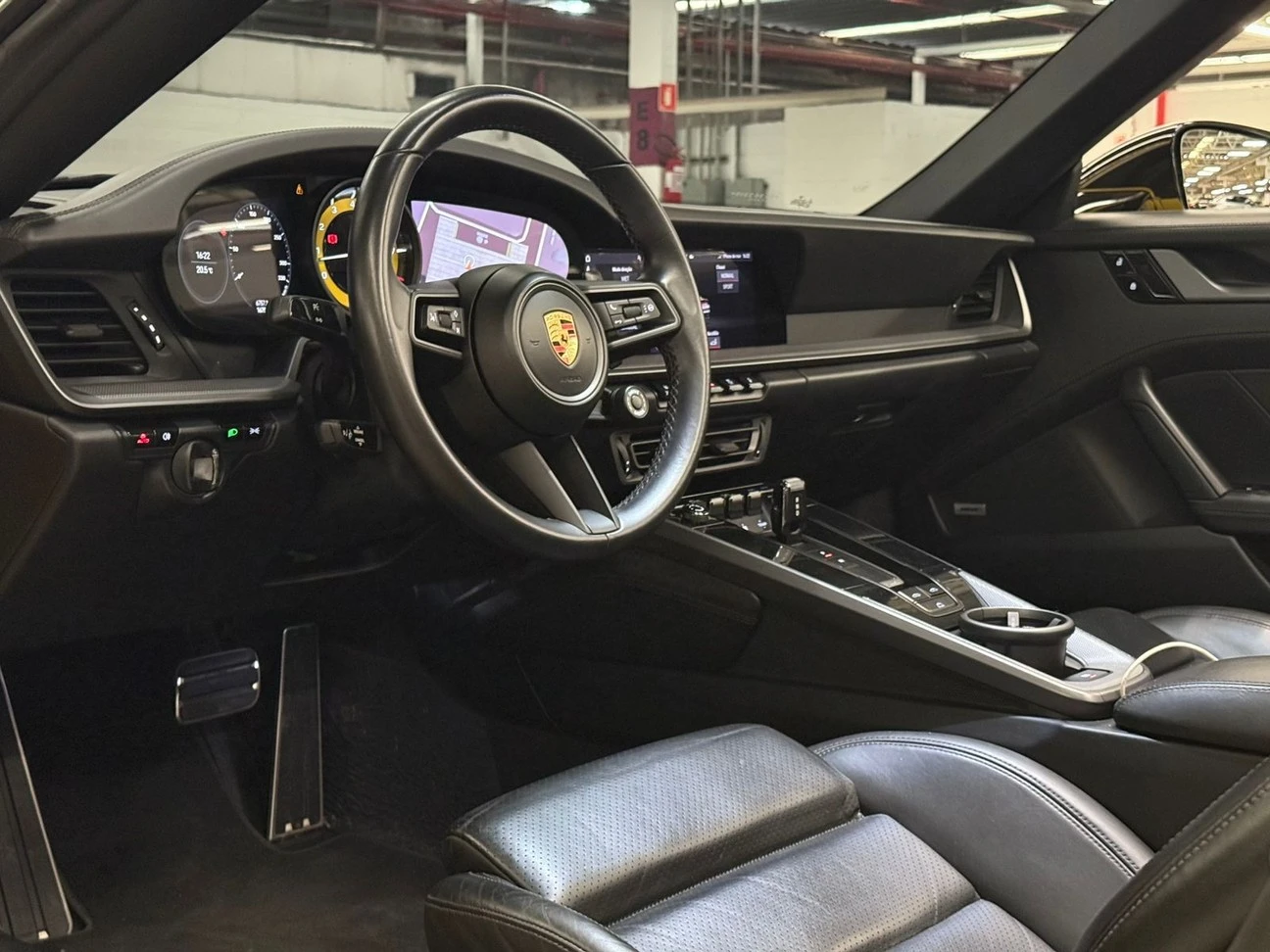 PORSCHE 911
