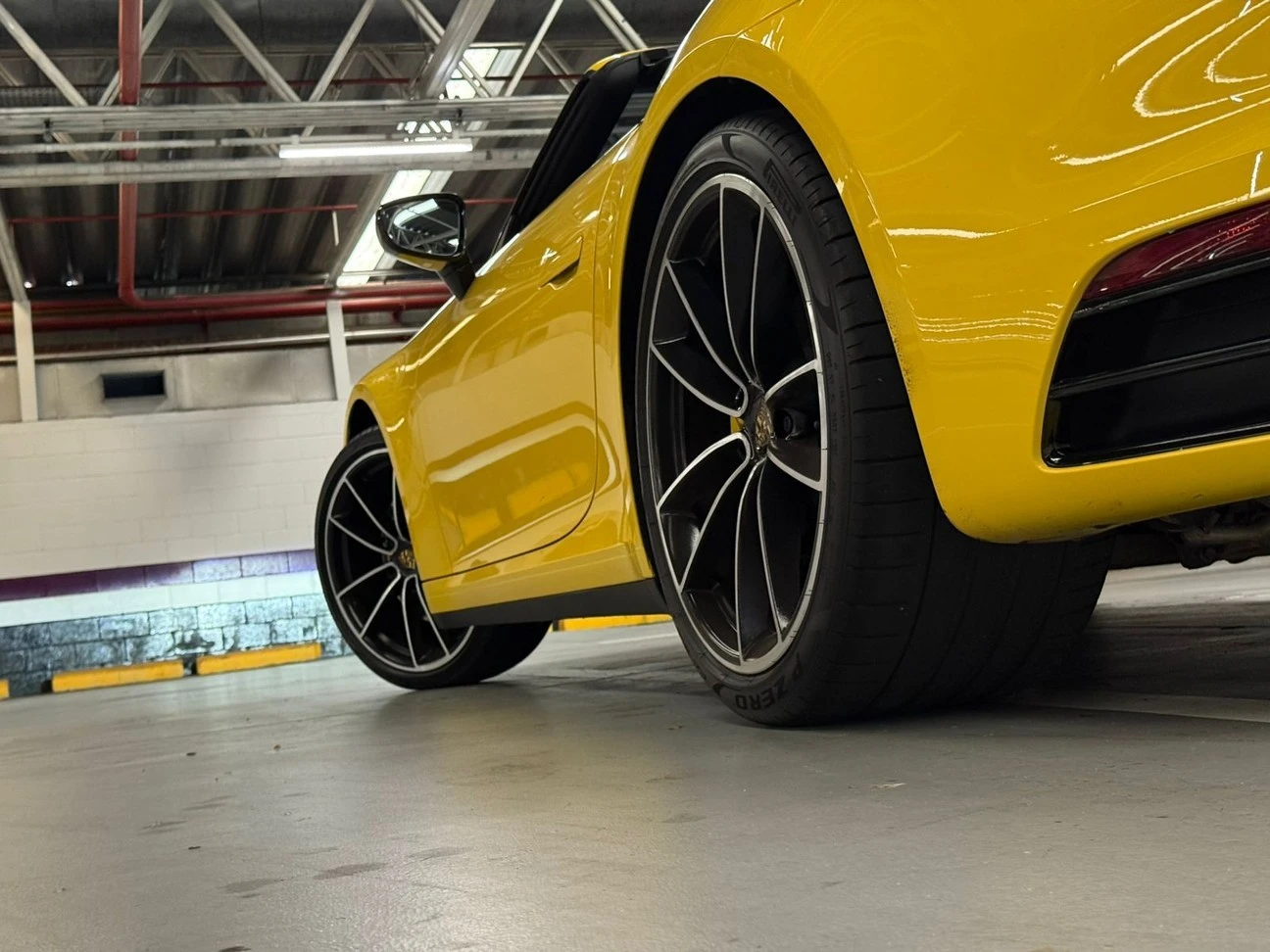 PORSCHE 911