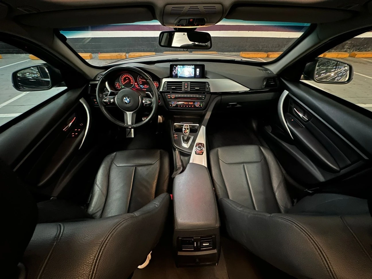 BMW 328i