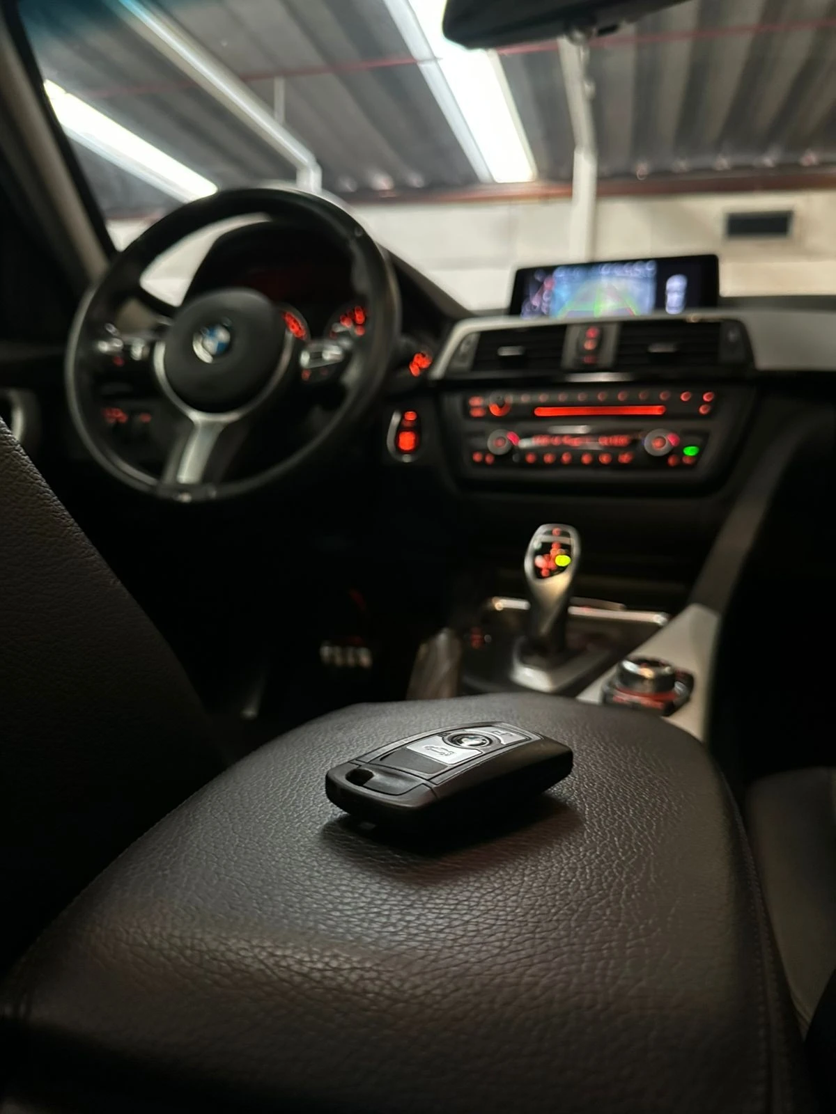 BMW 328i