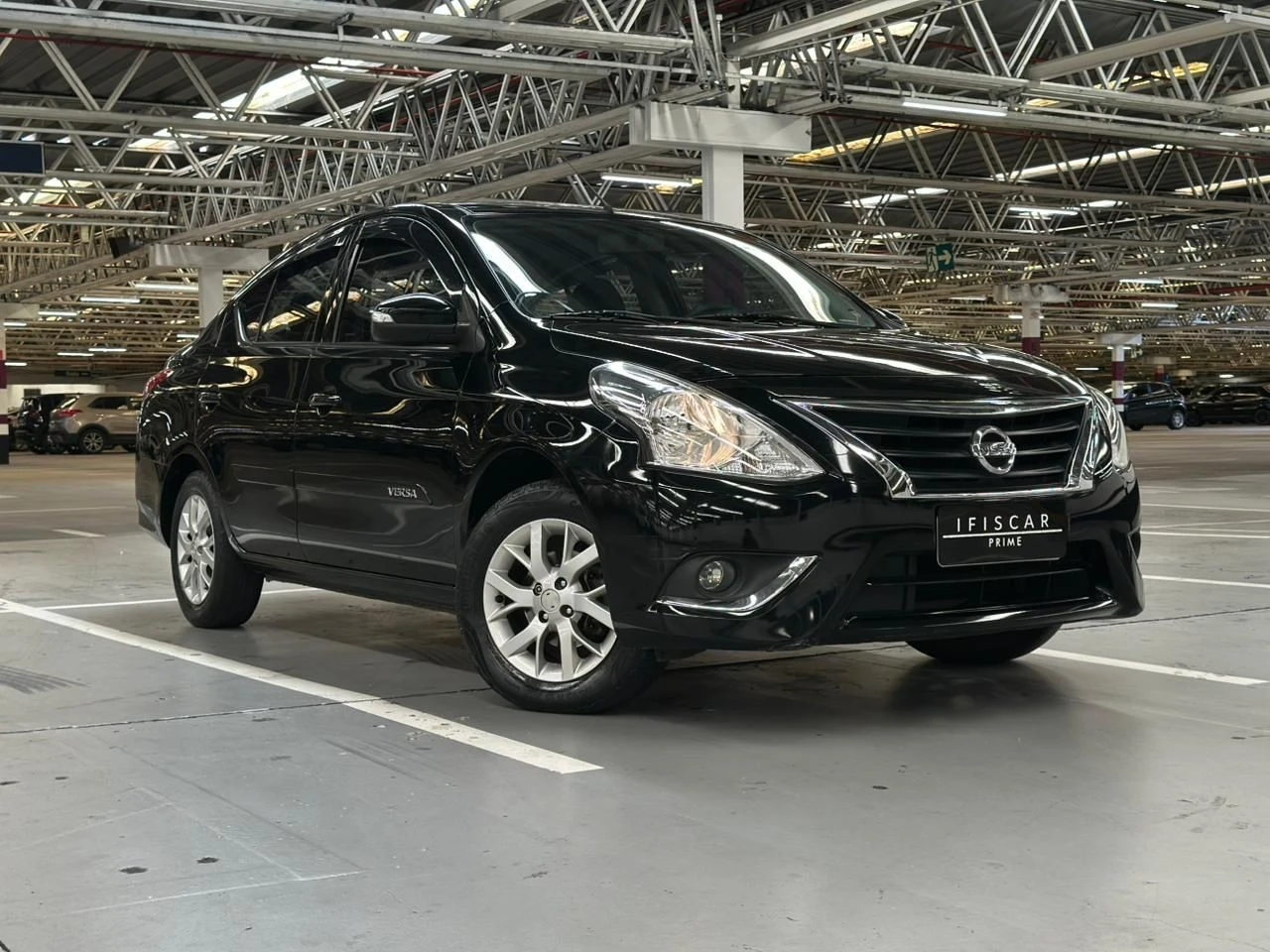 NISSAN VERSA
