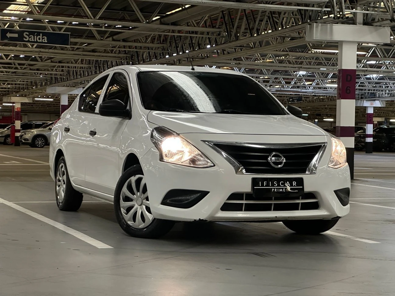 NISSAN VERSA