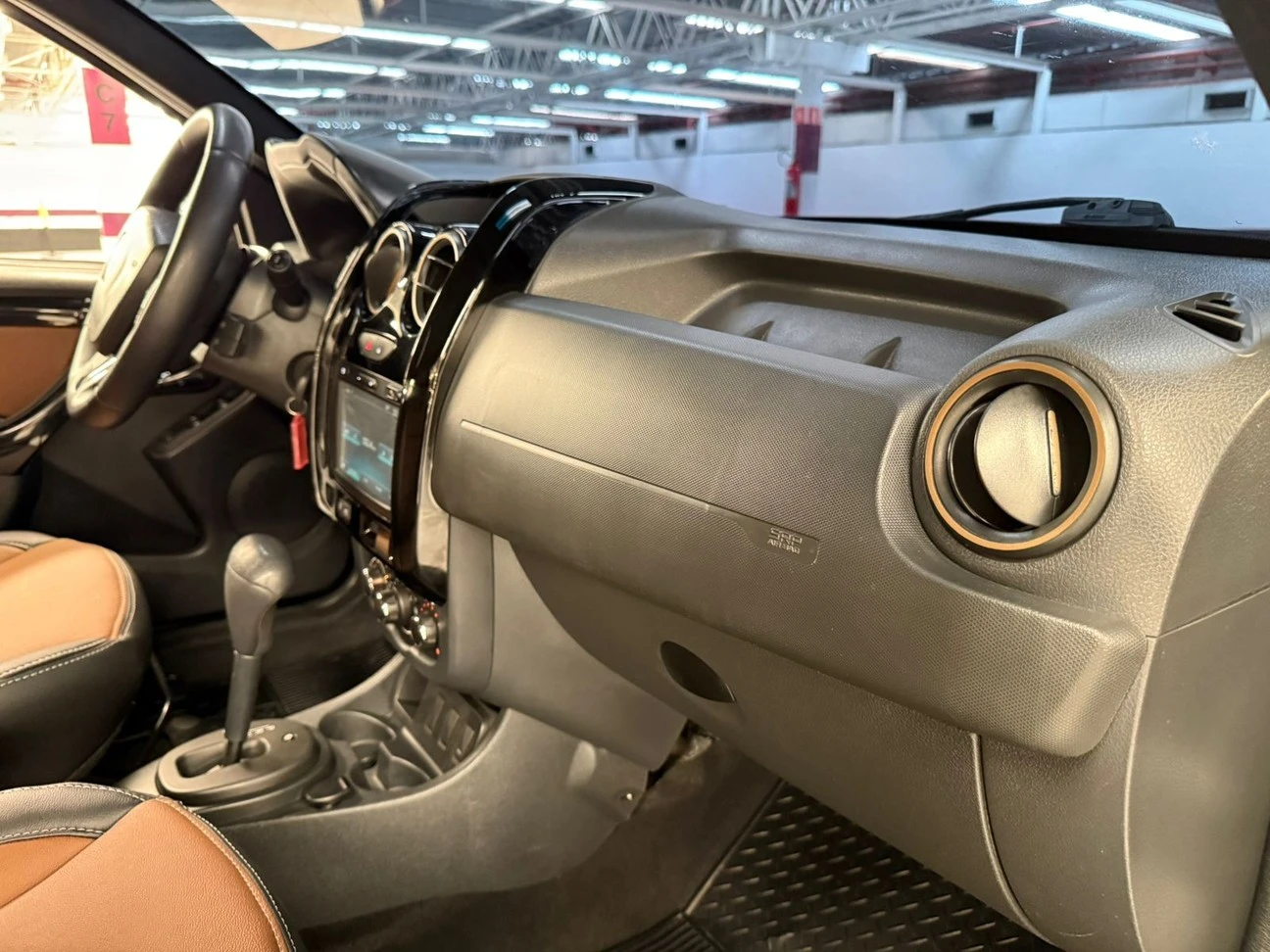 RENAULT DUSTER