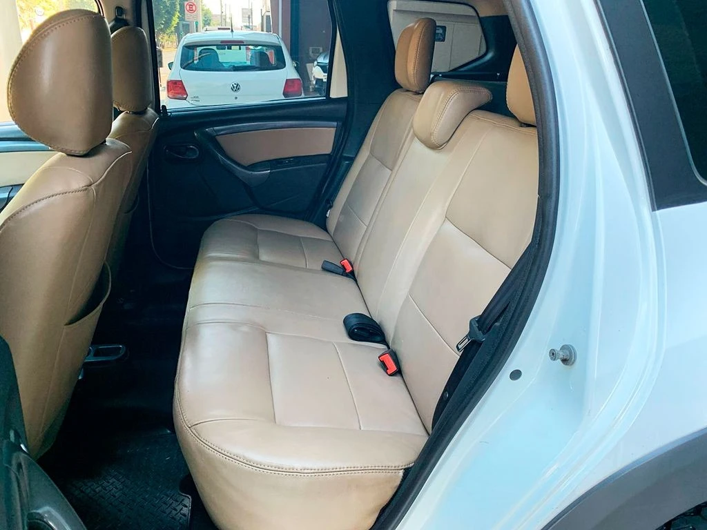 RENAULT DUSTER