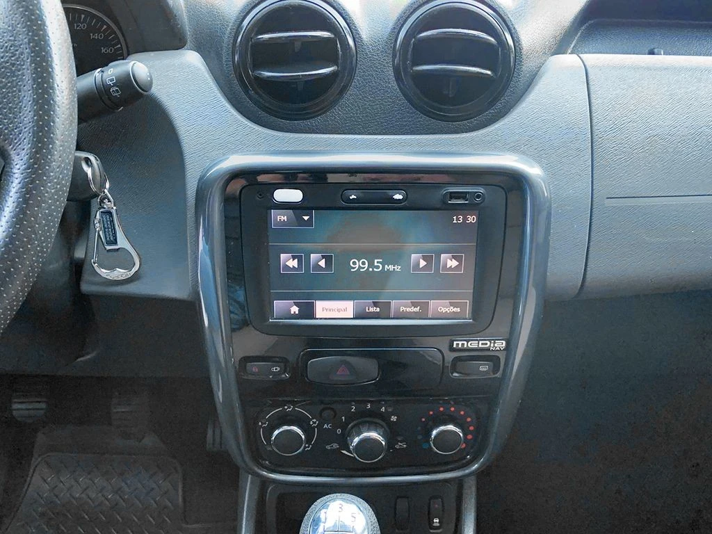 RENAULT DUSTER
