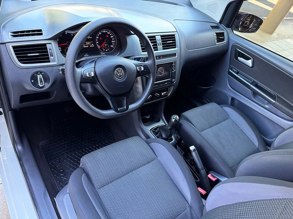 VOLKSWAGEN FOX