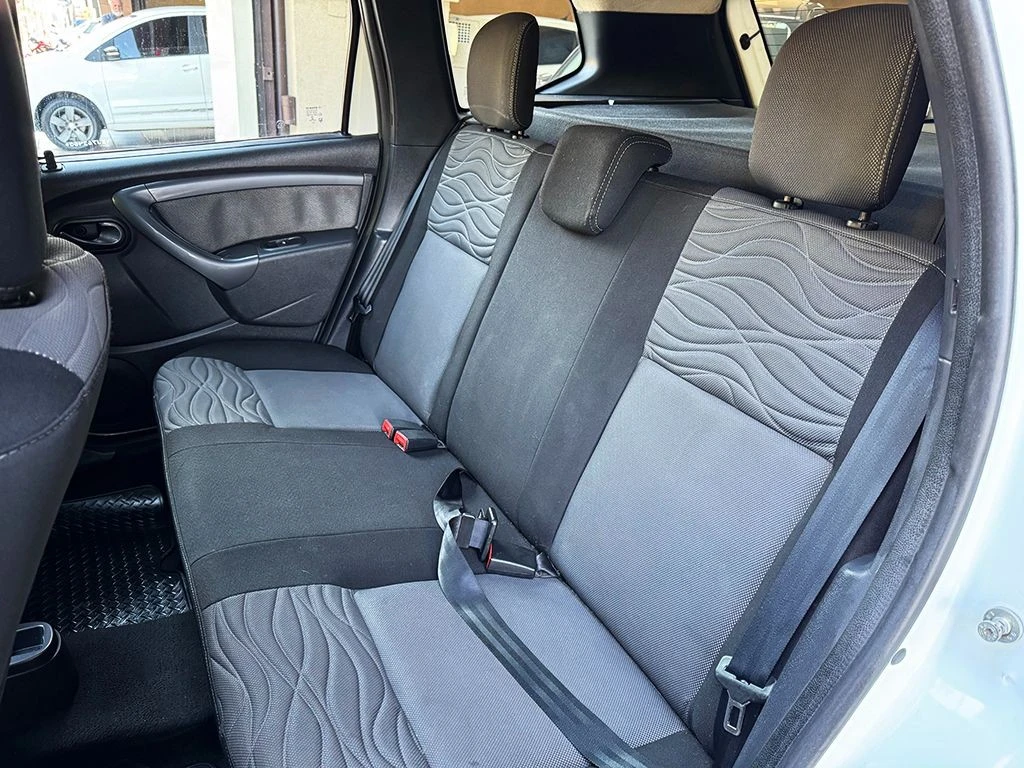 RENAULT DUSTER