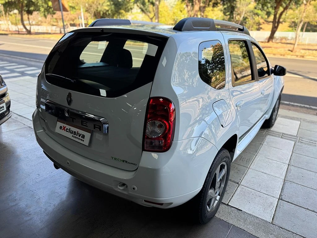 RENAULT DUSTER