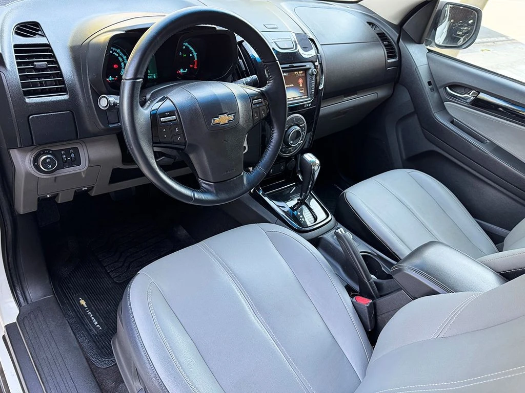 CHEVROLET S10