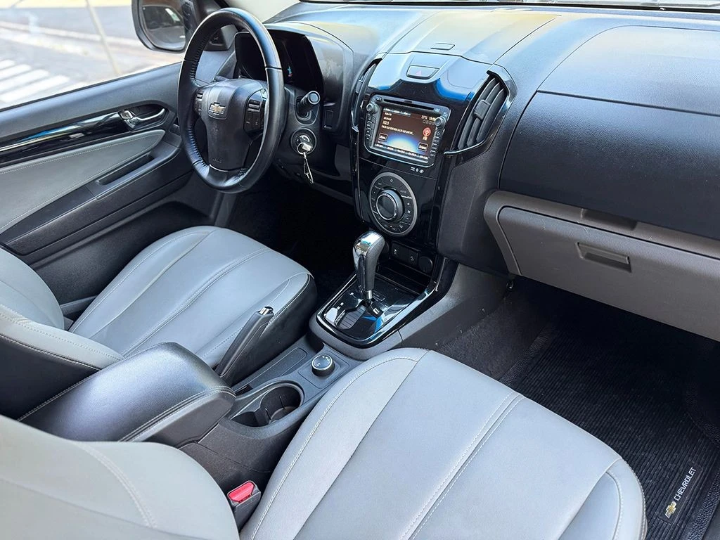CHEVROLET S10