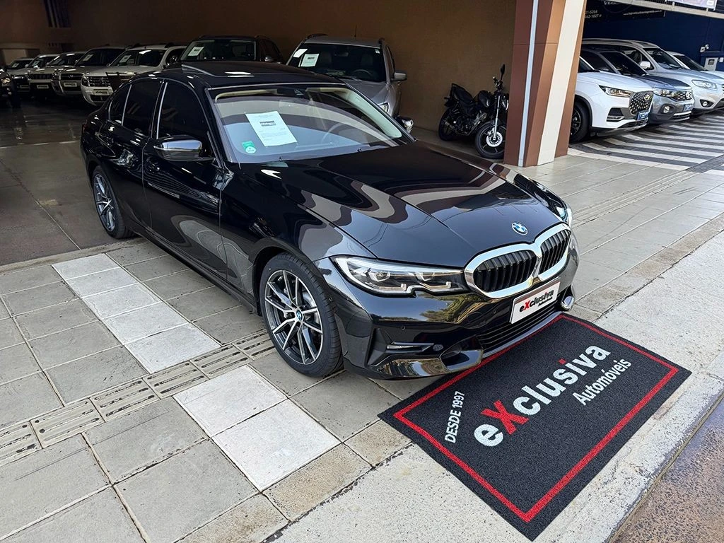 BMW 330i