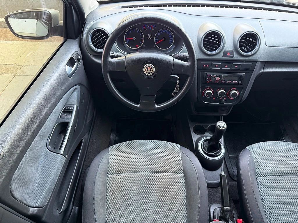 VOLKSWAGEN GOL