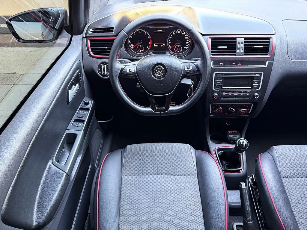 VOLKSWAGEN FOX