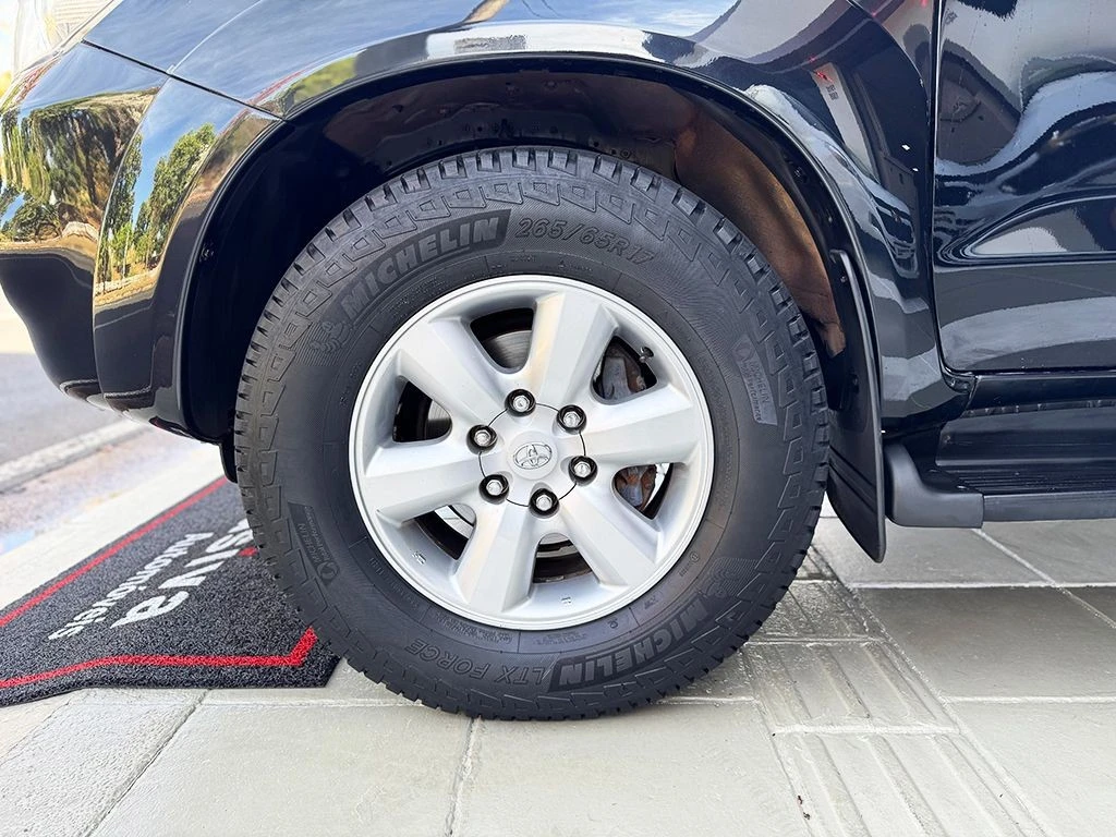 TOYOTA HILUX SW4