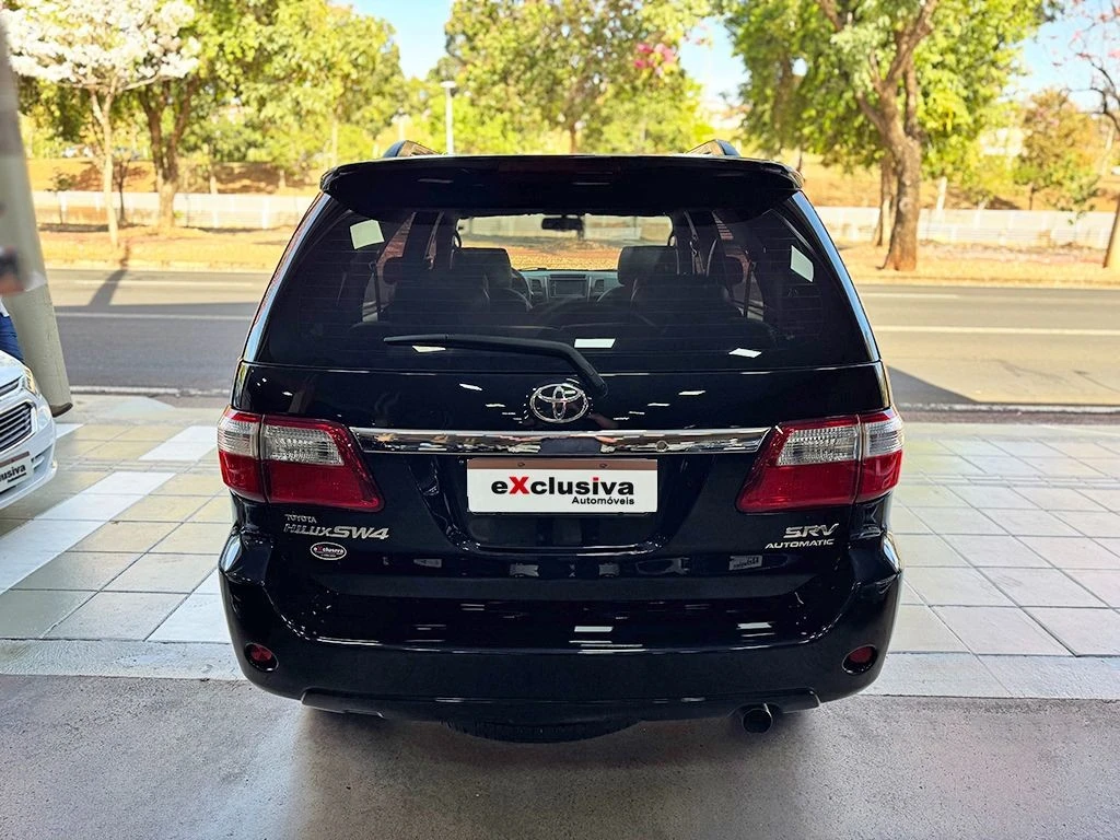 TOYOTA HILUX SW4