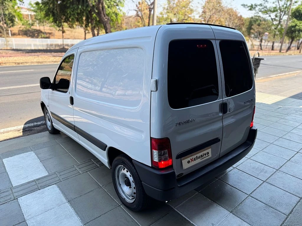 PEUGEOT PARTNER