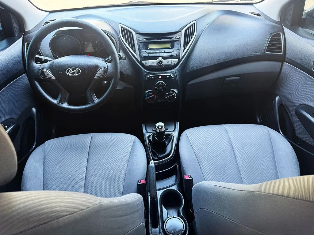 HYUNDAI HB20
