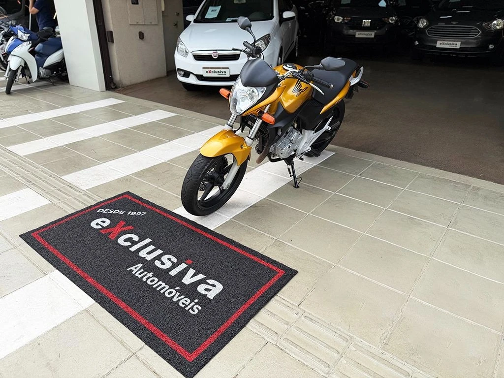 HONDA CB 300R