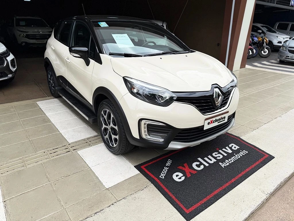 RENAULT CAPTUR